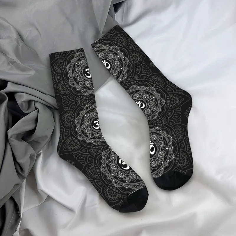 Dress Sock Men - カスタムオムマンダラドレスソックス男性用女性用暖かいファッション仏教オームヨガ瞑想クルーソックス