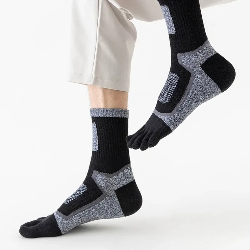 3足組 メンズ スポーツ 五本指ソックス 吸汗 防臭 秋冬  - Toe Sock Split のレビューと価格