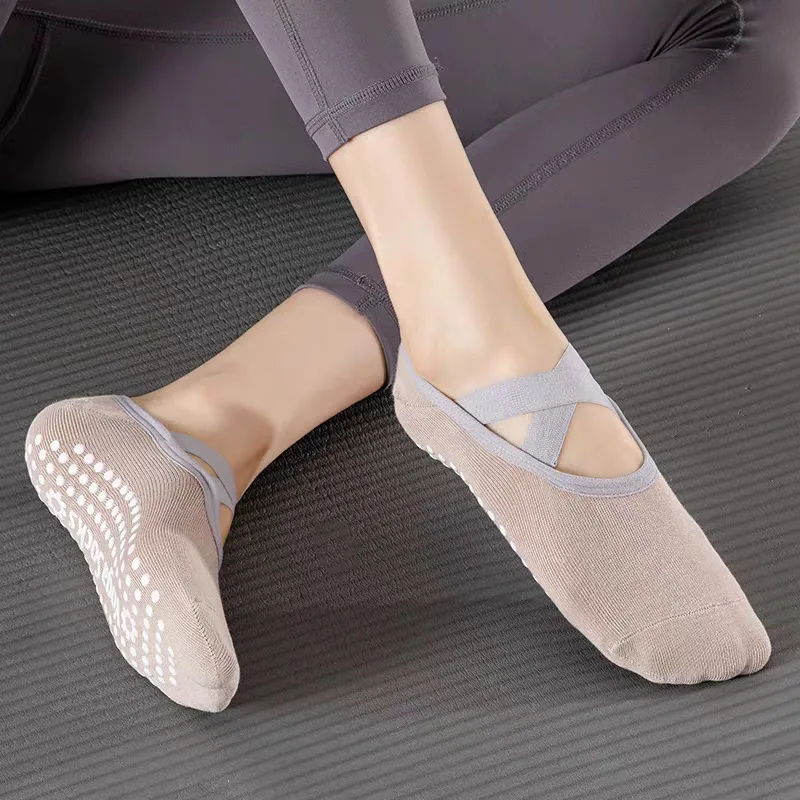プロフェッショナル女性ヨガソックスシリコーン滑り止めバレエピ - No Show Sock Women のレビューと価格
