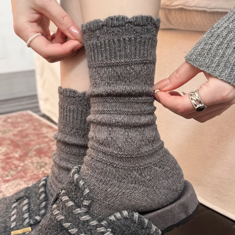 1 ペア乳白色のレーストリムミッドカーフブーツソックス女性用 - Boot Sock Slouchy のレビューと価格