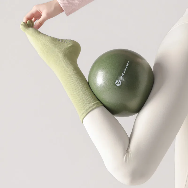 1 ペア女性ヨガソックスキャンディーカラー綿シリコーンノンス - Toe Sock Split のレビューと価格