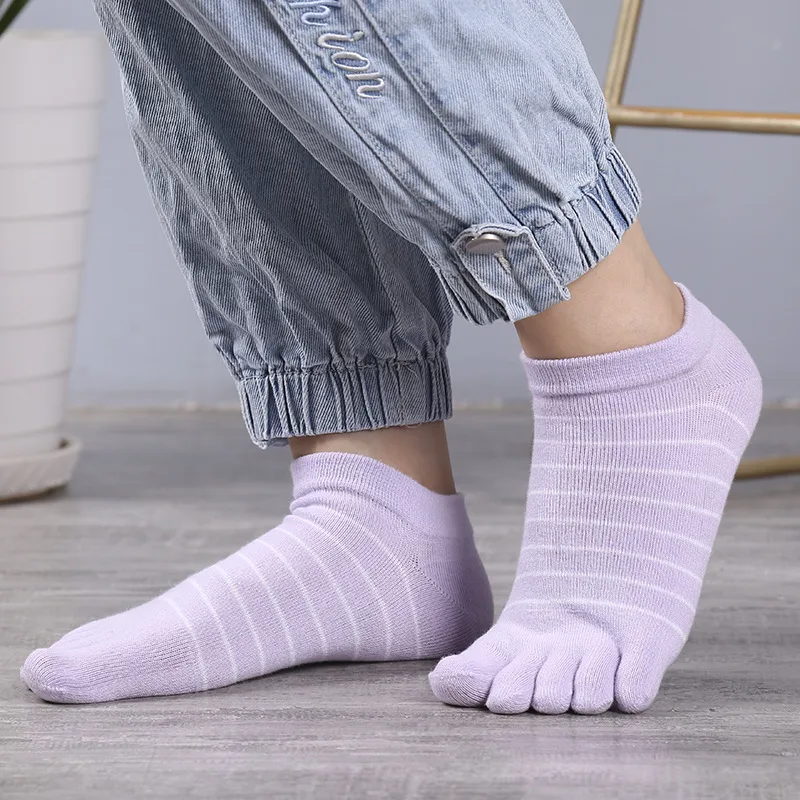 1/5 ペア女性ストライプ 5 本指靴下ソフトコットン通気性 - Ankle Sock Low Cut のレビューと価格