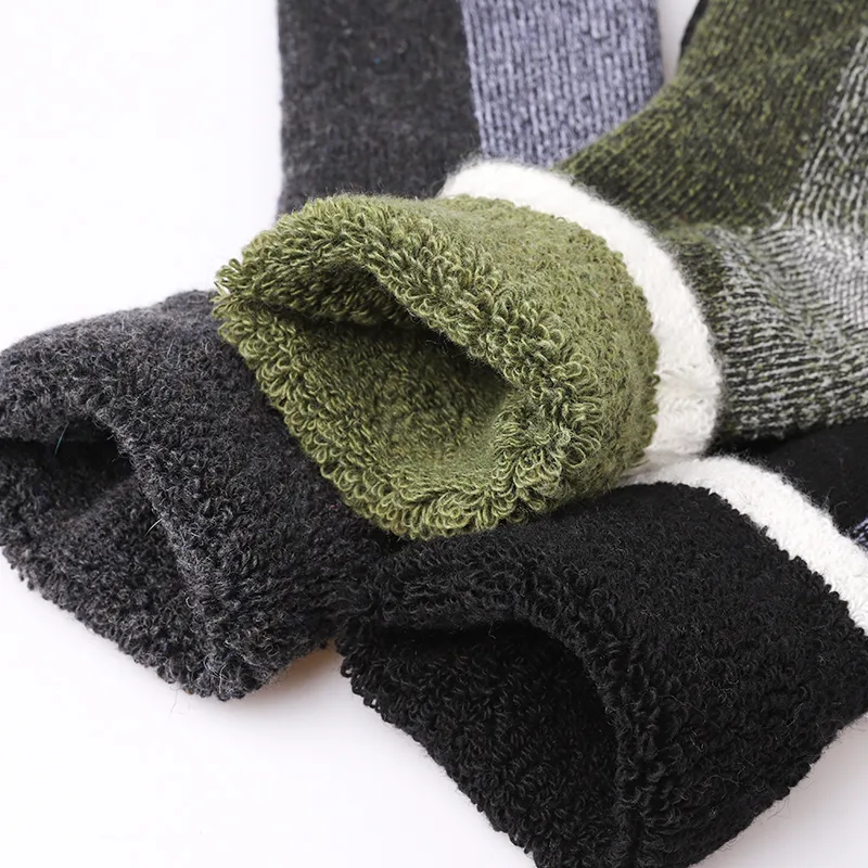 3 ペアの高品質の厚い冬の雪のアウトドアスポーツソックス男性 - Thermal Sock Winter のレビューと価格