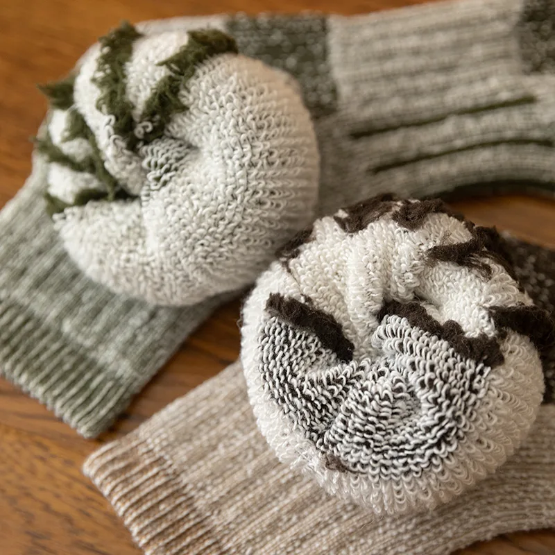 男性と女性のためのメリノウールクルーソックス,暖かいハイキン - Wool Hiking Sock のレビューと価格