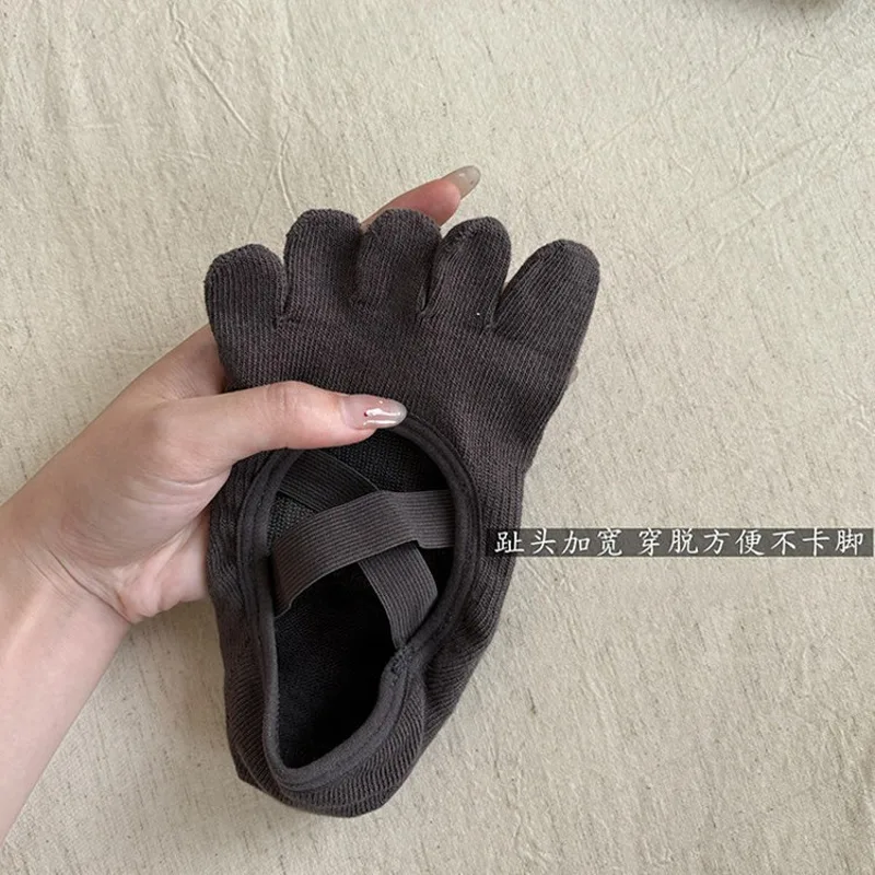 女性用クロスストラップ5本指ヨガソックス滑り止めシリコングリ - Grip Sock Yoga のレビューと価格