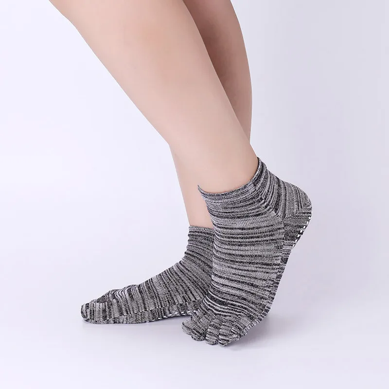 グリップ付き滑り止めヨガソックス 女性用男性用通気性のあるつ - Grip Sock Yoga のレビューと価格
