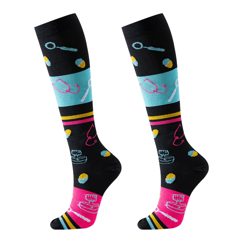 ナースコンプレッションソックス メンズ レディース 4足組  - Compression Sock Medical のレビューと価格