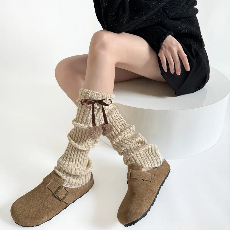 キャメルニットレッグウォーマー、ファーボールボウトリム付きル - Boot Sock Slouchy のレビューと価格