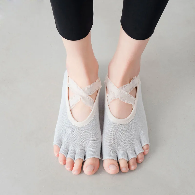 5本指のヨガソックス,レース,クロスストラップ,滑り止め,バ - Grip Sock Yoga のレビューと価格